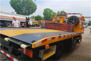 资源附近拖车电话号码服务